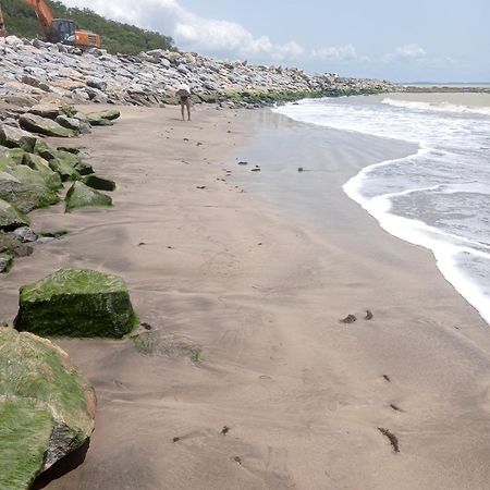 Abuesi Beach Resort Sekondi-Takoradi Exteriér fotografie